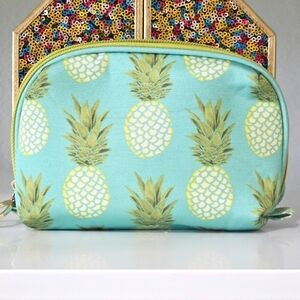 🟠 4 for $25 🟠 CONTENTS BY ALLEGRO PINEAPPLE MAKEUP  TRAVEL BAG